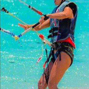 Kitesurfing Dakine Tempest Seat Used Harness sz XS